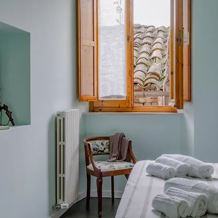 Apartamento Italian Experience-la Casa Sui Tetti 6 *