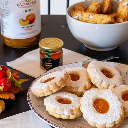 Italian Experience-la Casa Sui Tetti 6 * Sarnano
